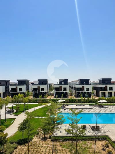 Distinctive townhouse for sale in "Sun Capital" – Move in with just a 10% down payment and pay in installments over 7 years.