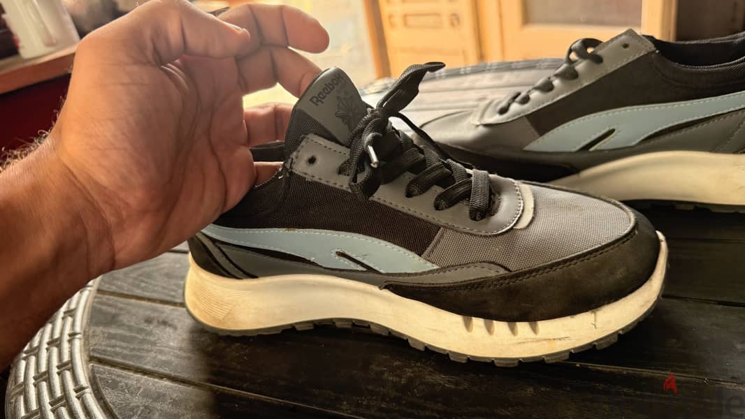 كوتش reebok 1