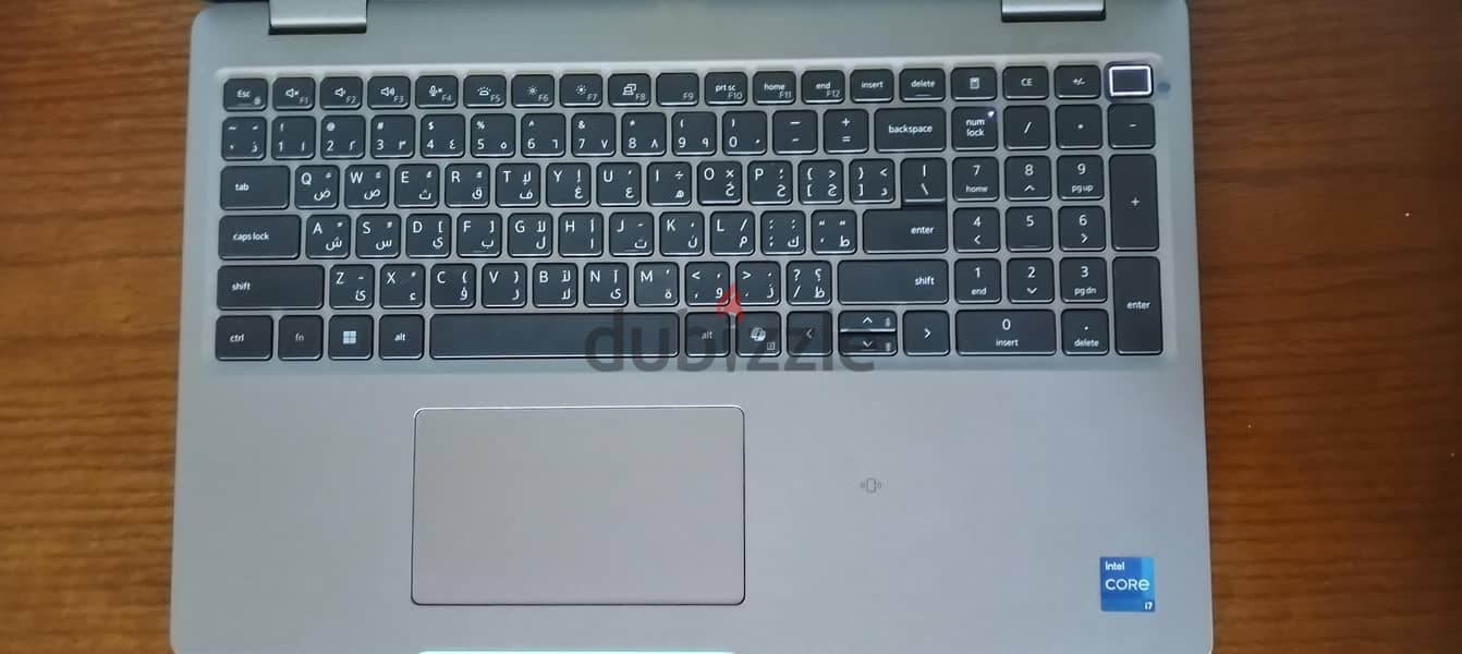 Dell latitude 5550 i7 13 3
