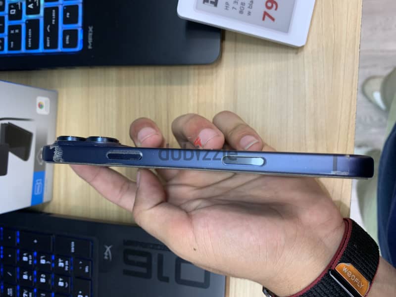 Apple - iPhone 17 Pro Max 4