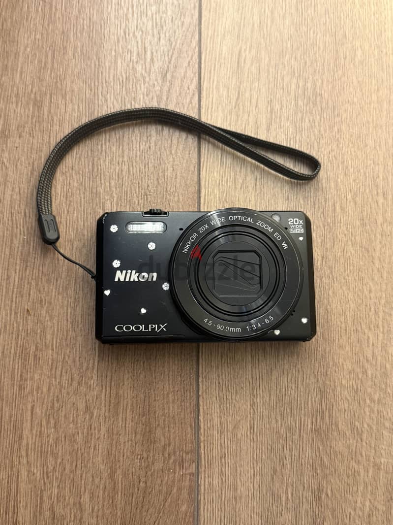 Nikon coolpix s7000 digital camera 1