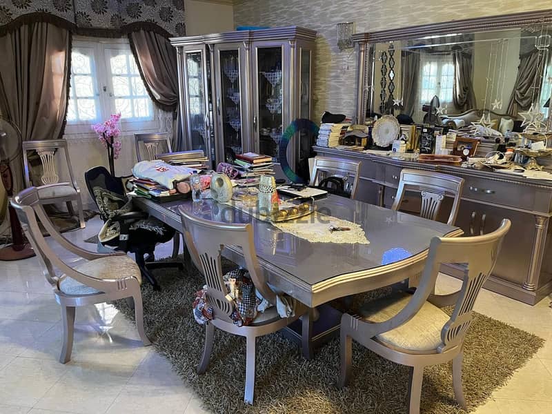 Dining Room 8 Chairs 1