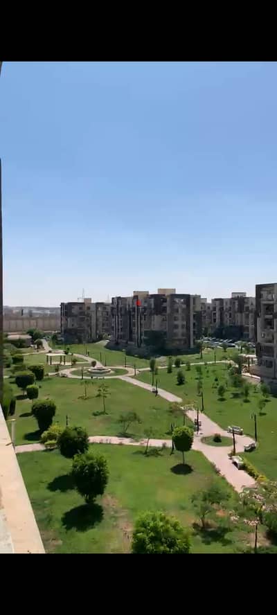 للايجار شقه 130 متر دور متكرر فيو مميز في كمبوند دار مصر الحي 16 الشيخ زايد