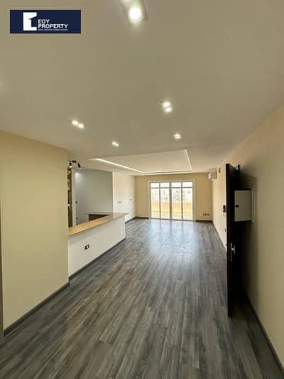 Ultra Super Lux Apartment For Sale with Kitchen and Ac's in Hyde Park - New Cairo