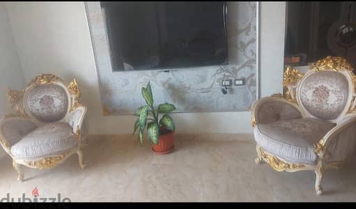 صالون لاكيه في مدهب فاخر