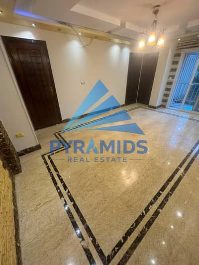 Ground Floor Apartment with Private Garden for Sale in Madinaty B7 – 65 sqm A great opportunity to own a ground-floor apartment with a private garden