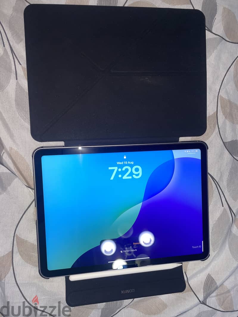 Ipad air m3 128GB + apple pencil pro + case + screen protector 2