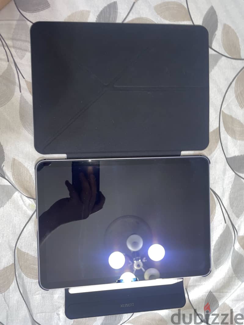 Ipad air m3 128GB + apple pencil pro + case + screen protector 4