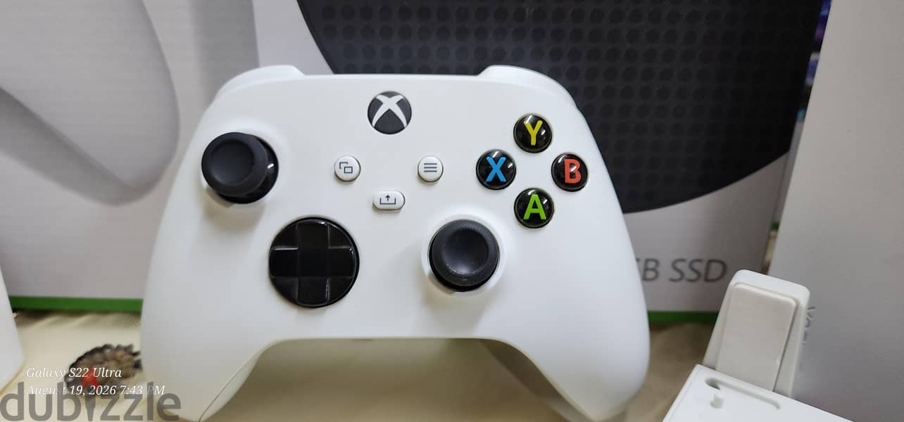 XBOX Series S 4
