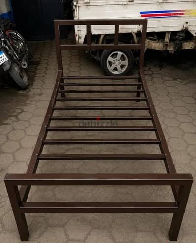 سراير للعمال كلها حديد دهان الكتروستاتيك بضاعه حاضره/01002782606