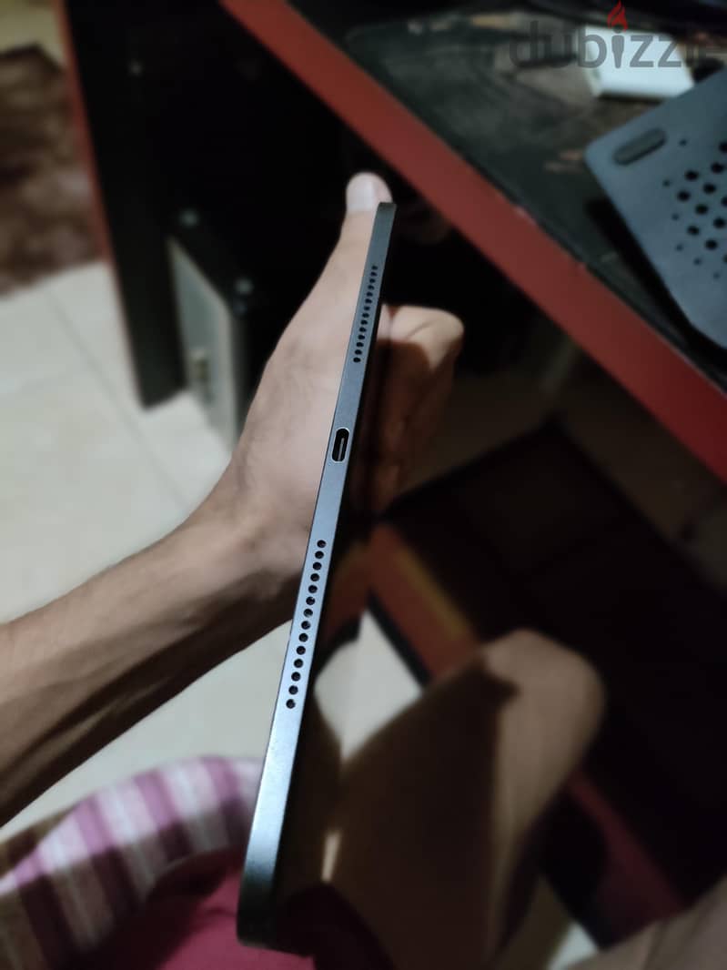 ايباد برو M4 7