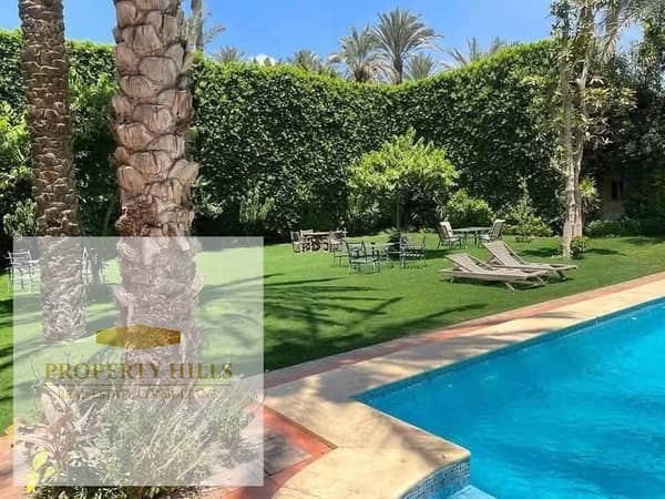 قصر ملكي استلام فوري في هايد بارك التجمع بمساحة 1879 متر بسعر مميز جدا لمحبين الفخامة و الخصوصية