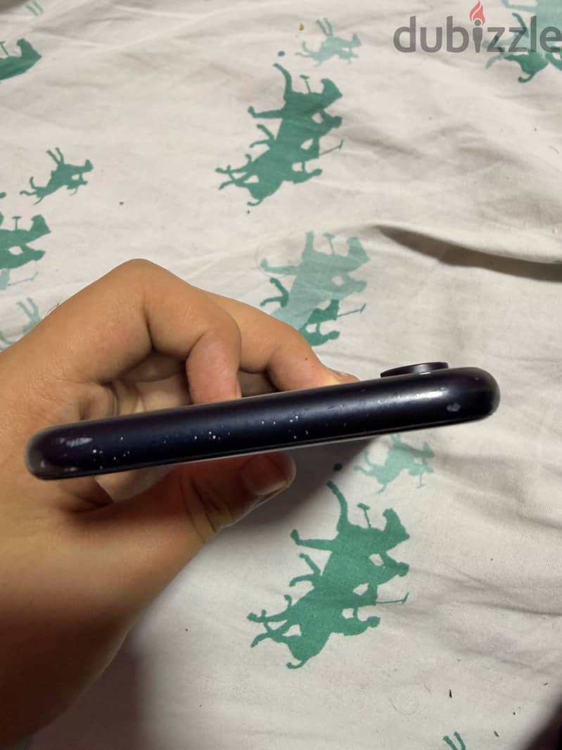 Apple - iPhone XR 3