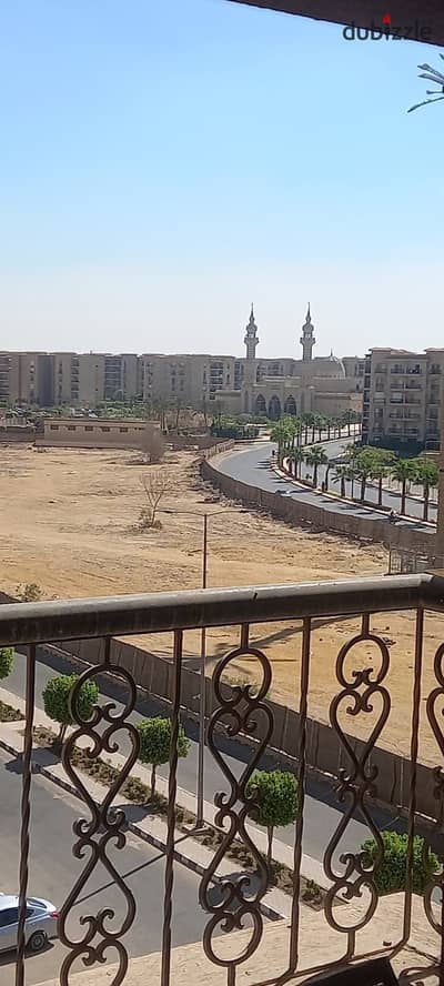 بالرحاب شقه 300م بالسابعه لسرعه البيع