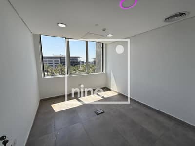 مكتب متشطب بمساحة 400 متر للإيجار في داون تاون، القاهرة الجديدة | Finished Office for Rent in Downtown, New Cairo | 5 Rooms + Open Space