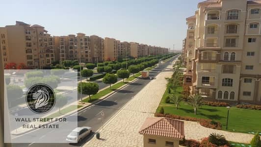 شقة للبيع مساحة ٣٢٧م في مدينتي B2 بالقرب من النادي