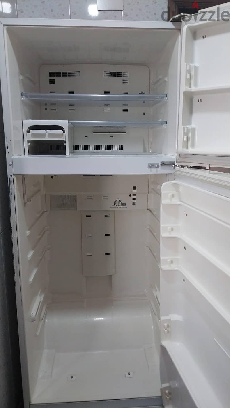 refrigerator 4