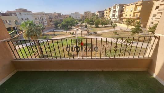شقه للبيع بالحى الثالث التجمع الخامس المساحه 185م تشطيب سوبر لوكس بقرب من ميدان مصطفى بغدادى قريبه من المحكمه وسعودى يوجد غاز طبيعي عداد كهرباء قديم
