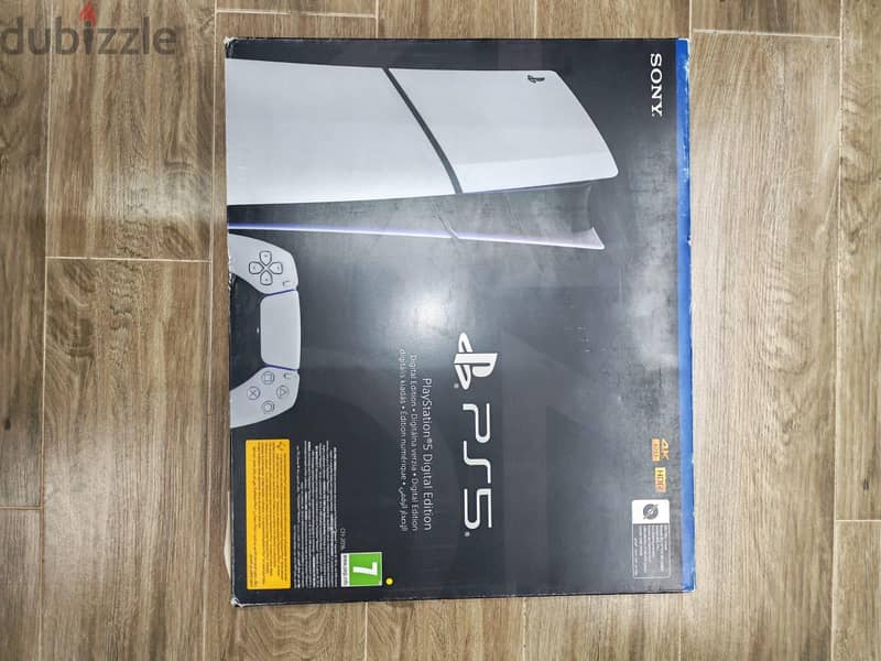 playstation 5 slim & بلاستيشن 5 سيلم حاله ممتازة *قابل للتفاوض* 2