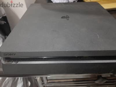 PS4 Slim شبه جديد