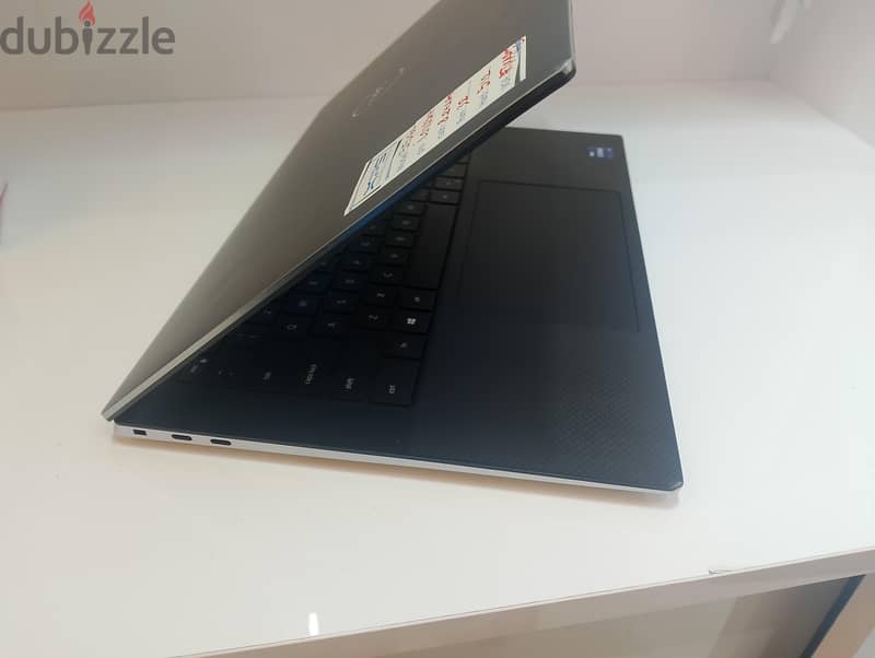 Dell precision 5560,core ,i9 2