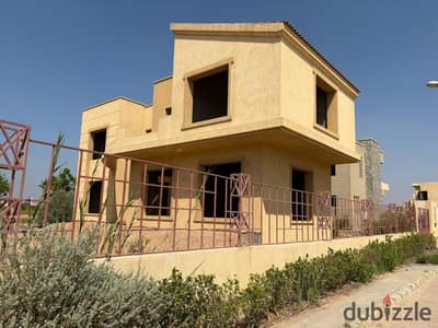 Standalone Villa for Sale in Ivy Compound –  New Zayed - 1048 SQM Land - 450 SQM BUA