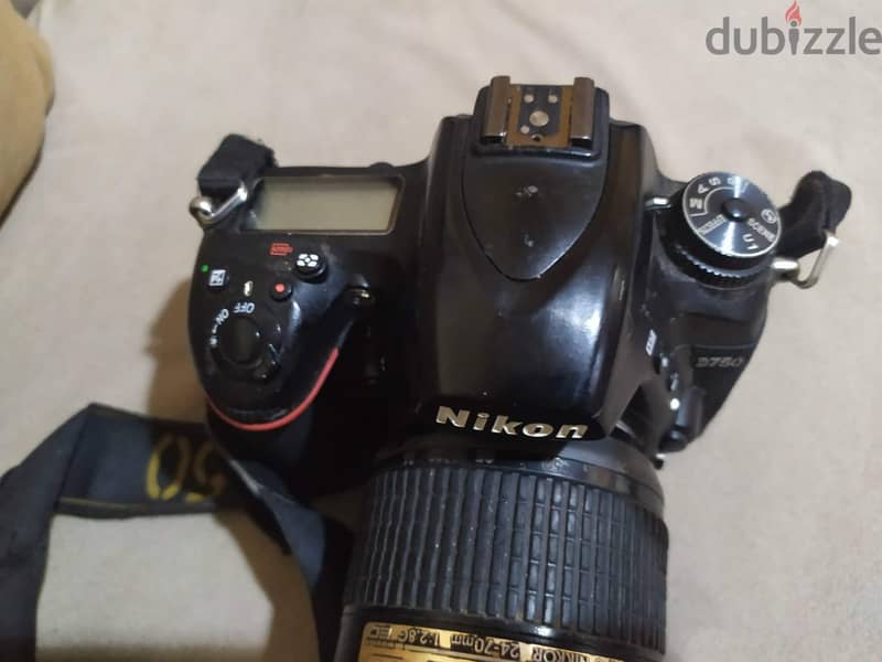 Nikon D750 4