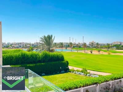 أقل اوفر ل شاليه سنيور 360م - 4غرف - صف اول جولف - استلام فوري في هاسيندا باي الساحل الشمالي - hacienda bay north coast