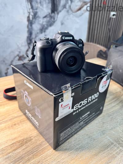 Canon r100
