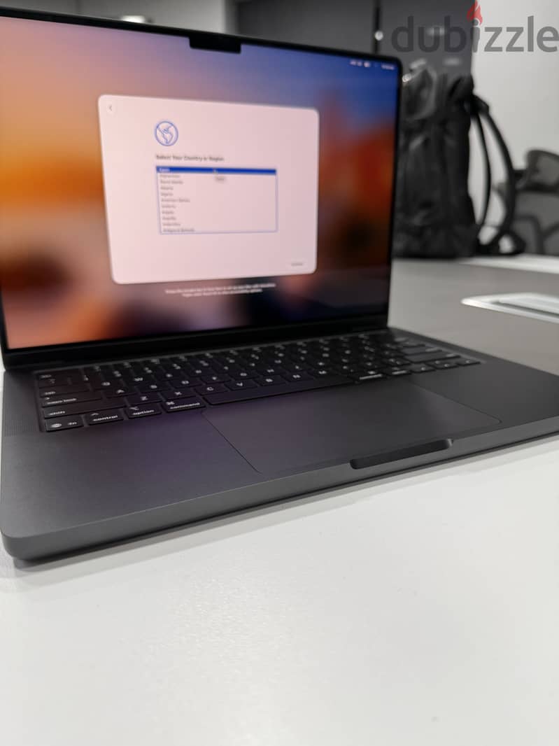 Macbook pro m5 24gb ram 2
