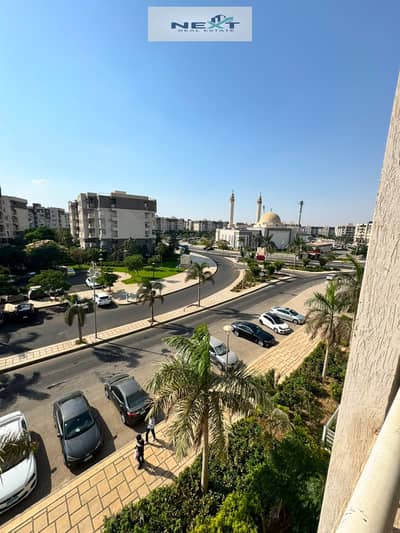 فرصه للايجار في ارقي واميز مراحل مدينتي في b10 مفروش المساحه 116متر التقسيمه 3نوم+2حمام مكيفه بالكامل تشطيبات خاصه فيو مفتوح موقع ممتاز قريب \\\\\\\\\