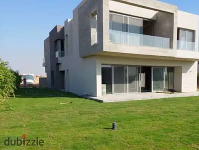 Townhouse ready to move in Hadaba next to pyramids hills