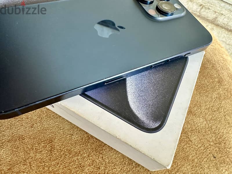 iPhone 15 pro max 256 3