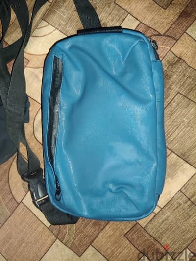 شنطة كروس رجالي ألماني أصليWaterproof حالة ممتازة جداً