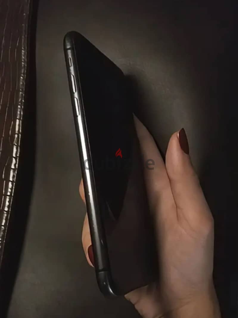 Apple - iPhone 11 2