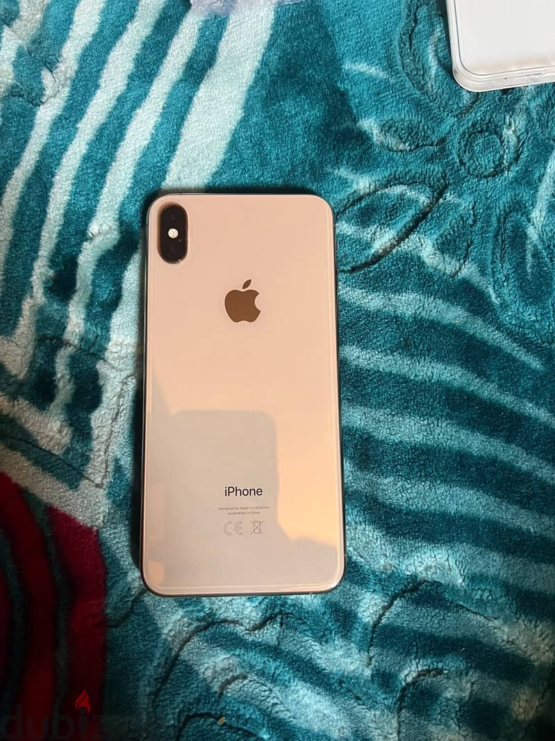Apple - iPhone XS Max 1