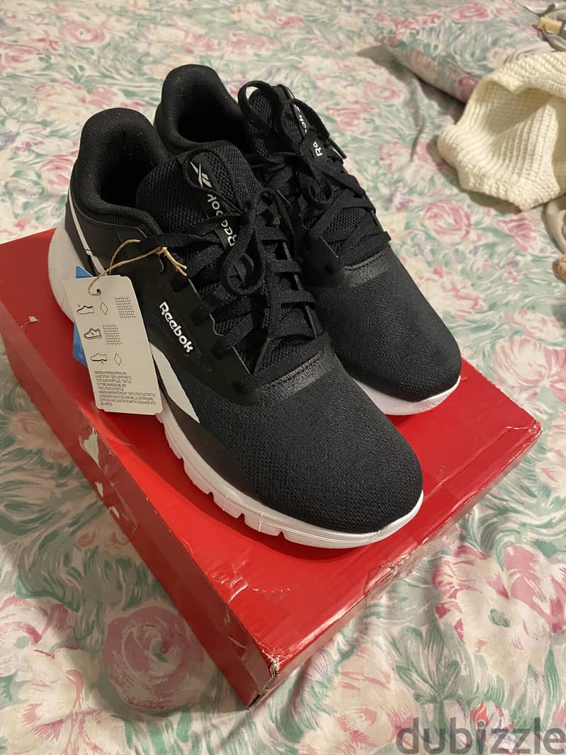 Reebok running sneakers new with box 1