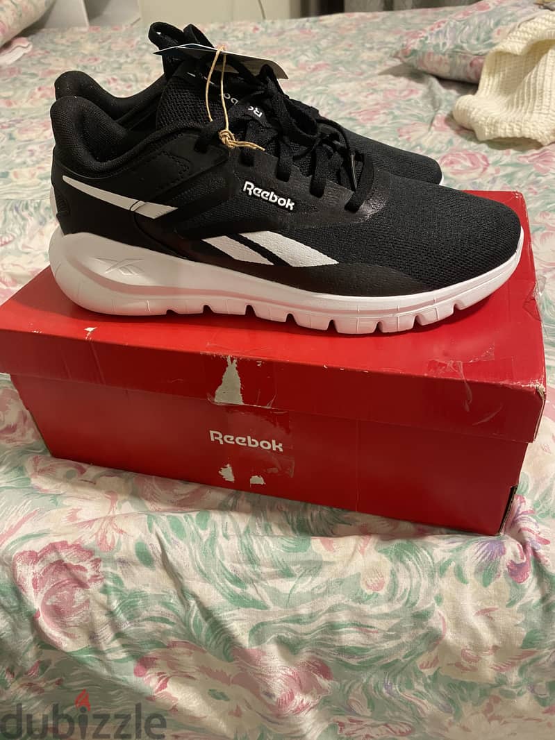 Reebok running sneakers new with box 2