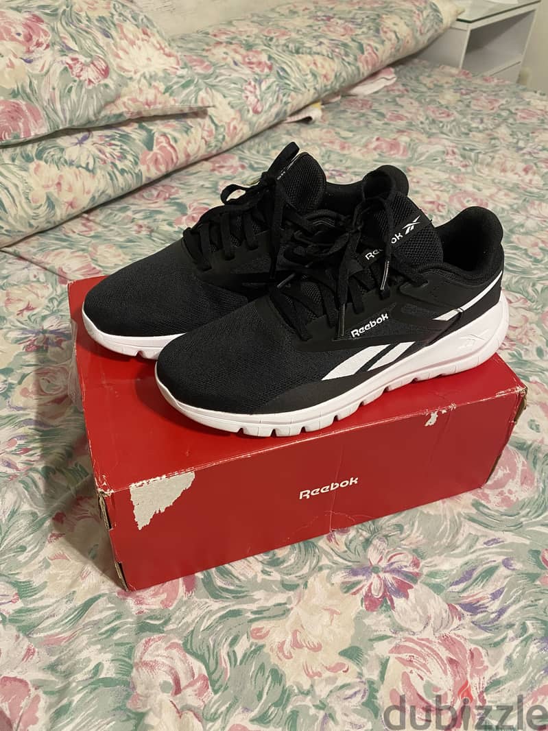 Reebok running sneakers new with box 4