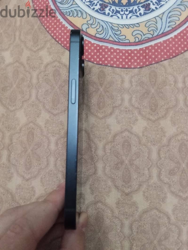 Iphone 13 mid night like new 1