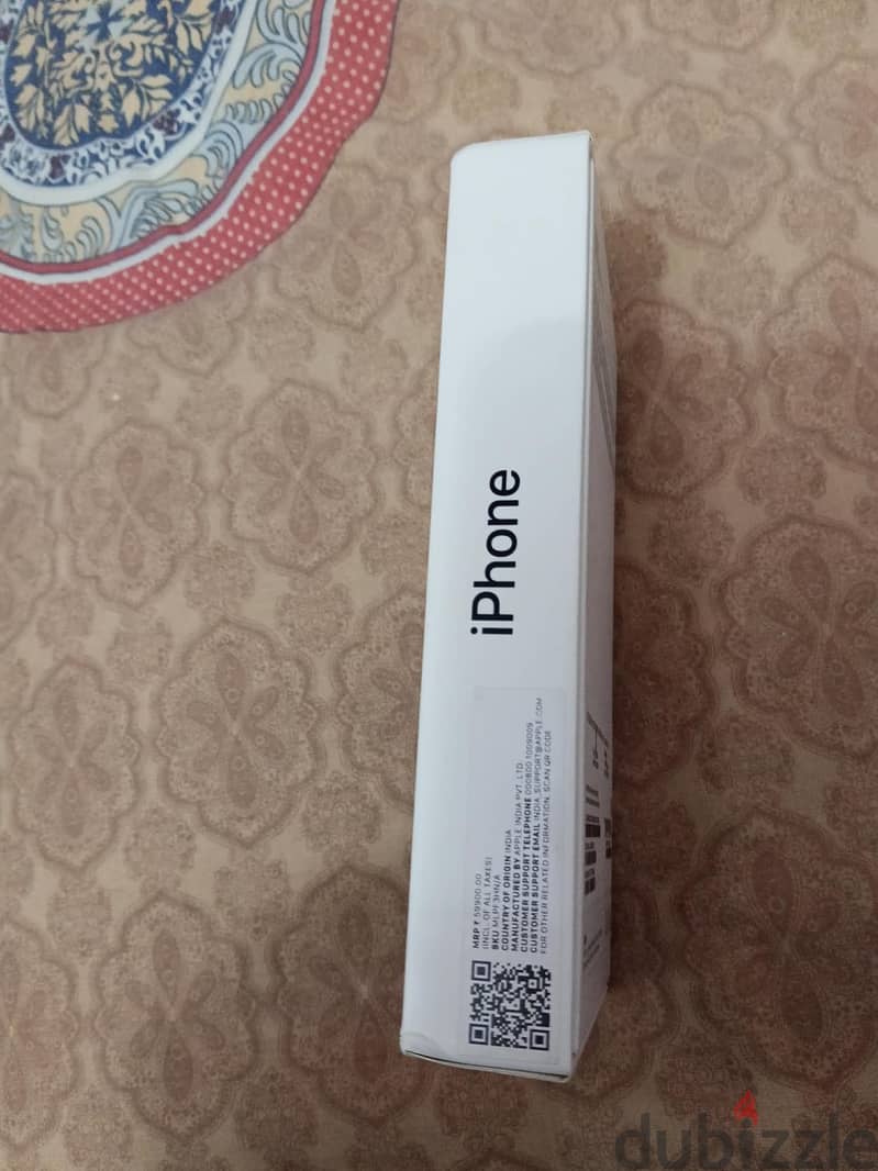 Iphone 13 mid night like new 5