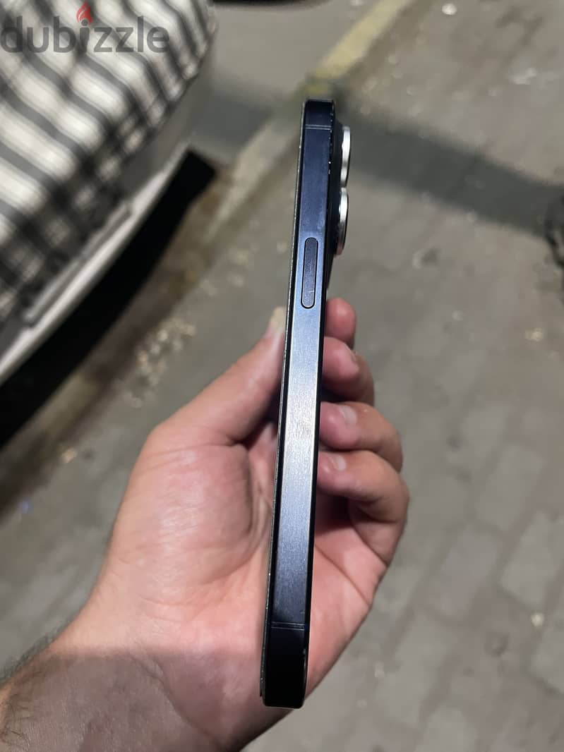 iphone 15 pro 2