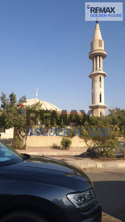 175 SQM apartment in 8th District, El Shorouk, 3rd floor front-facing with garden view, 3 bedrooms, 3 bathrooms, immediate delivery, near Saudi Market