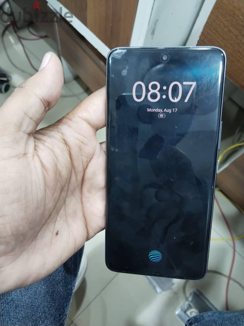 Vivo V60 1