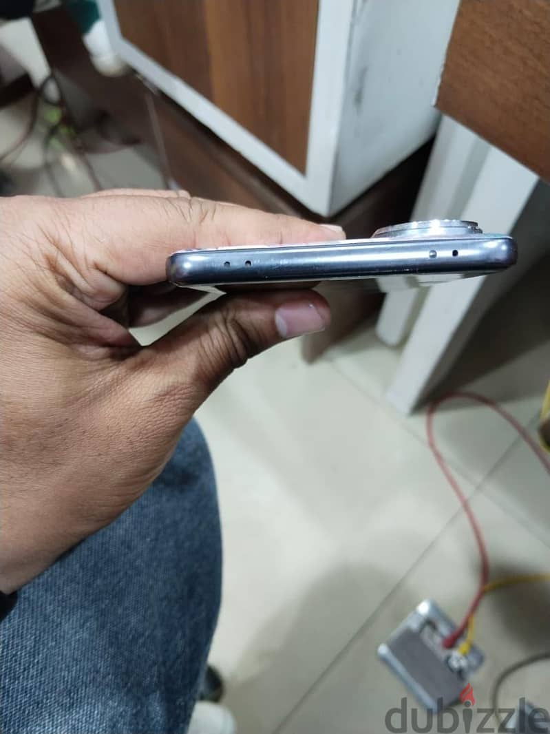 Vivo V60 3
