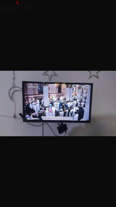 شاشة سامسونج سمارت 32بوصة حالتها ممتازة