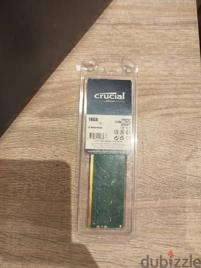 NEW CRUCIAL 16GB DDR4