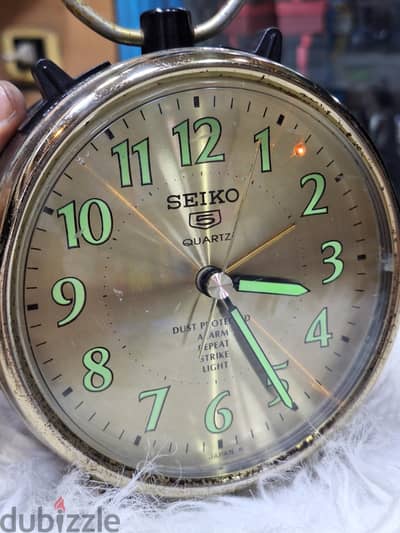 منبه مكتب أنتيك كلاسيكي من إنتاج شركة SEIKO اليابانية