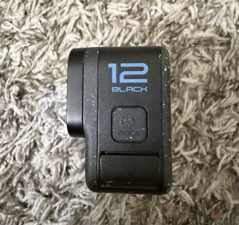 Gopro 12 with extra battery 4