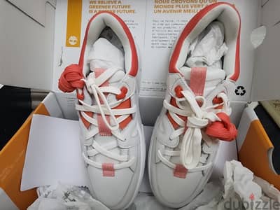 Timberland Women sneakers حذاء سيدات تمبر لاند